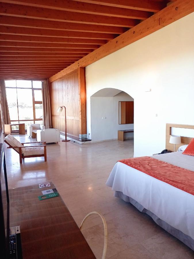 Hotel 4 Estrellas Conventual De Alcantara エクステリア 写真